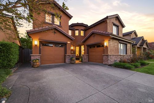 1384 Birdie Dr, Windsor, CA, 95492-8718 | Card Image