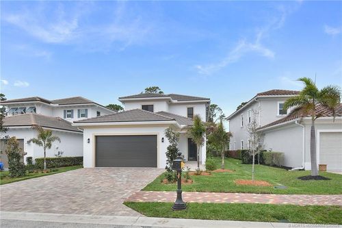 207 Se Via Bisento, Port Saint Lucie, FL, 34952-6242 | Card Image