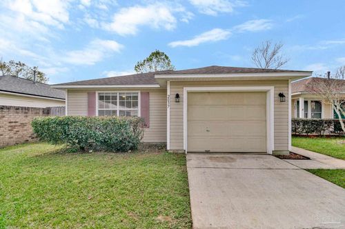 2037 Marquesas Ln, Pensacola, FL, 32506-7820 | Card Image