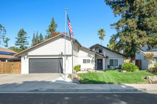 2237 Los Altos Ave, Clovis, CA, 93611-5311 | Card Image