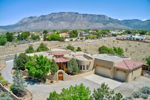 11200 Del Rey Ave Ne, Albuquerque, NM, 87122-2444 | Card Image