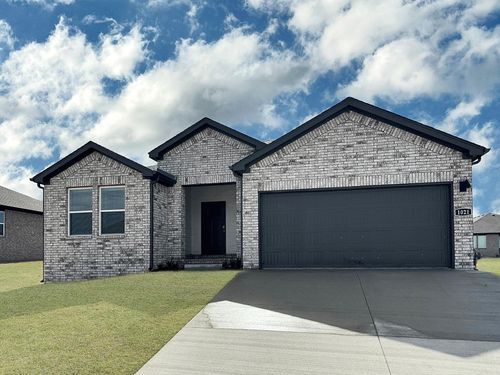 106 E Sunbelt Ct, Mayflower, AR, 72106-9493 | Card Image