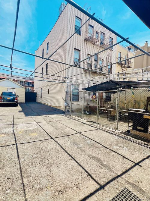 23 38th St, Astoria, NY, 11105-1924 | Card Image