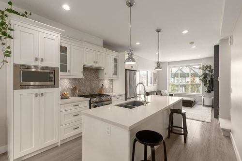 9-4949 47a Ave, Delta, BC, V4K1T6 | Card Image