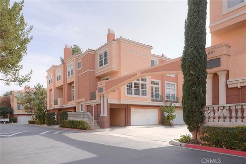 2 Arese Aisle, Irvine, CA, 92606-8354 | Card Image