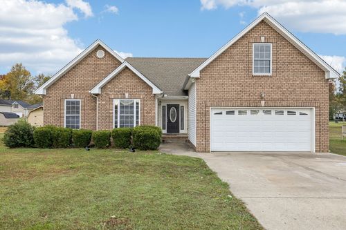 238 Clydesdale Ln, Springfield, TN, 37172-7368 | Card Image