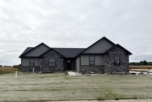 1006 Brianna Ct, Jerseyville, IL, 62052-6284 | Card Image