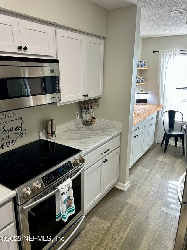 403 - 5615 San Juan Ave, Condo with 2 bedrooms, 3 bathrooms and null parking in Jacksonville FL | Image 4