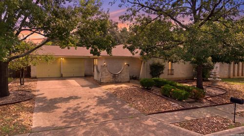 6322 Forest Bnd, San Antonio, TX, 78240-3336 | Card Image