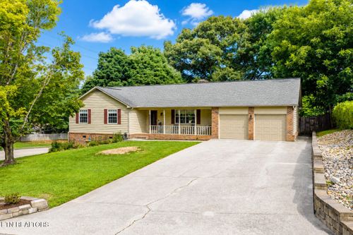 1429 Farrington Dr, Knoxville, TN, 37923-6840 | Card Image