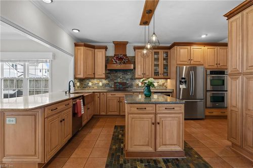 3560 Regret Ln, Virginia Beach, VA, 23453-2252 | Card Image