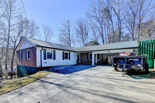 3527 Lakeview Dr, Gainesville, GA, 30501-7633 | Card Image