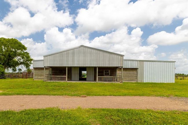 Barn | Image 28