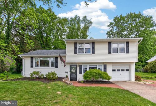 2040 Floral Dr, WILMINGTON, DE, 19810-3878 | Card Image