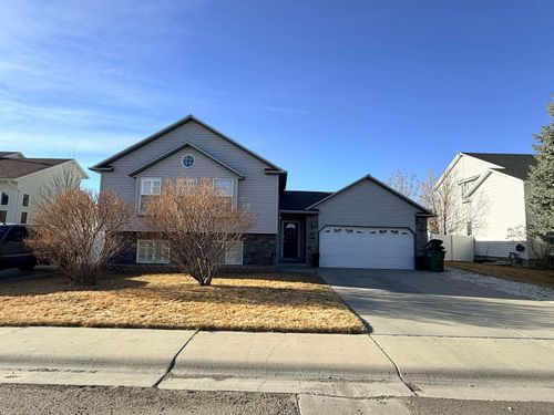 2326 Cripple Creek Dr, Rock Springs, WY, 82901-4398 | Card Image