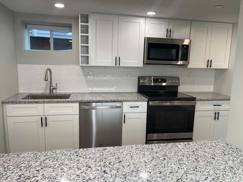 1r-33 Jackson Ave, Everett, MA, 02149 | Card Image