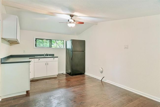 Guest House kitchen | Image 35