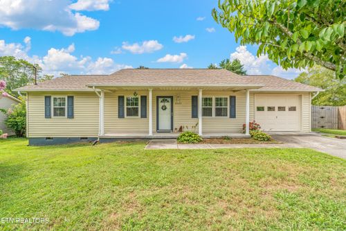 8663 Tervada Dr, Knoxville, TN, 37931-2462 | Card Image
