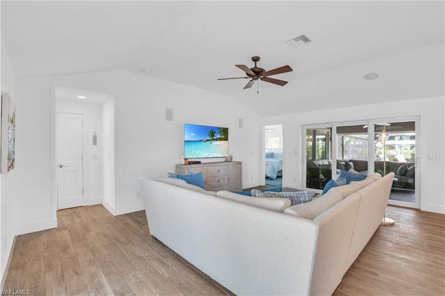 11 Sunview Blvd, House other with 3 bedrooms, 3 bathrooms and 1 parking in FORT MYERS BEACH FL | Image 10