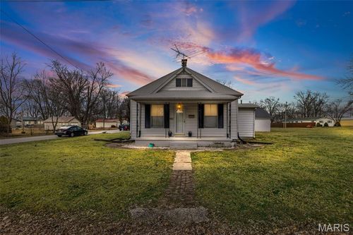 801 S Borders Ave, Marissa, IL, 62257-1915 | Card Image