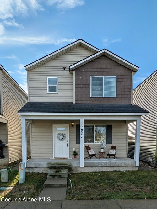 1627 E Zoey Ln, Post Falls, ID, 83854-7717 | Card Image