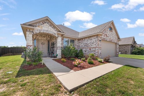 4000 Bendale Rd, Benbrook, TX, 76116-8531 | Card Image