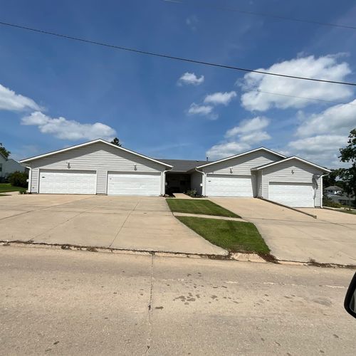 310 W Plum St, West Union, IA, 52175-1321 | Card Image