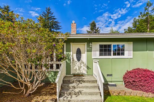 5850 Christopher Dr, Eureka, CA, 95503-6720 | Card Image