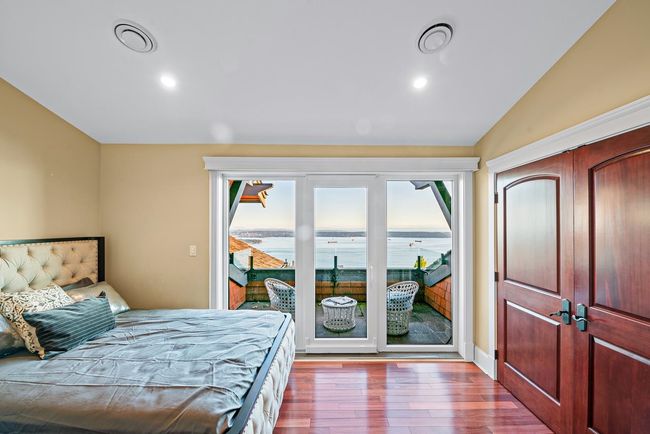 2409 Halston Crt, House other with 5 bedrooms, 6 bathrooms and 3 parking in West Vancouver BC | Image 24