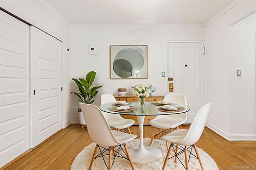 apt-d47-67-38 108th St, Forest Hills, NY, 11375-2364 | Card Image