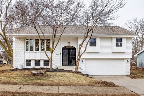 3900 76th St, Urbandale, IA, 50322-2516 | Card Image