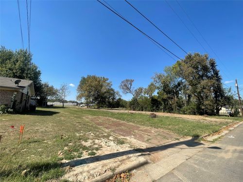 319 Ardis St, Sulphur Springs, TX, 75482-4107 | Card Image