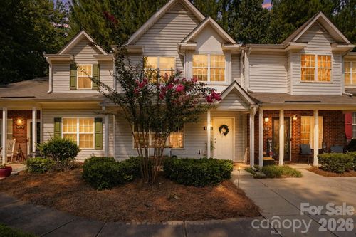 6766 Cypress Tree Ln, Charlotte, NC, 28215-4233 | Card Image