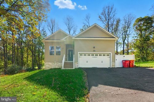 93 Old Sycamore Ln, HARPERS FERRY, WV, 25425-4494 | Card Image