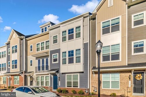 2502 Rucker Ln, FREDERICK, MD, 21701-1321 | Card Image