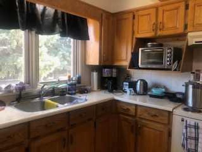 437 Dieppe Boulevard S, House other with 3 bedrooms, 1 bathrooms and 4 parking in Lethbridge AB | Image 4