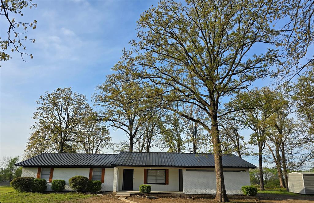 County Road 1720 , Mount Pleasant, TX 75455