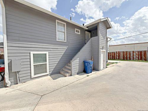 202-232 Cornell Ave, San Antonio, TX, 78201-6464 | Card Image