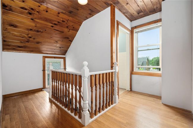 2nd floor landing and hallway | Image 13