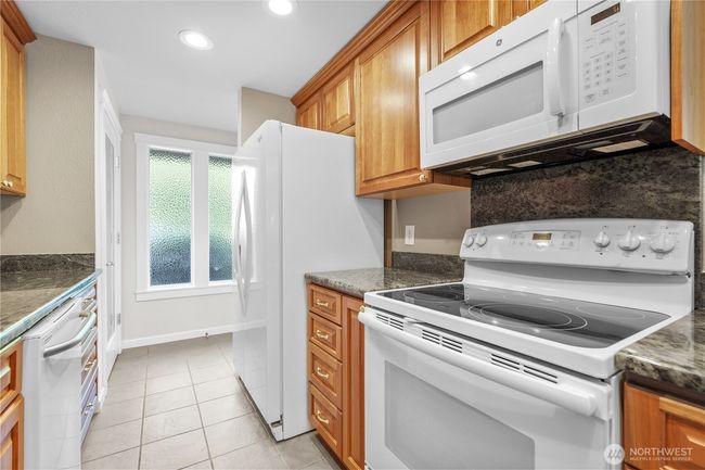 8108 - 8106 41 St Street Ct W, House other with 6 bedrooms, 3 bathrooms and 4 parking in University Place WA | Image 8