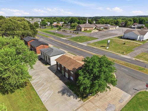 1900 Dave Ward Dr, Conway, AR, 72034-7717 | Card Image