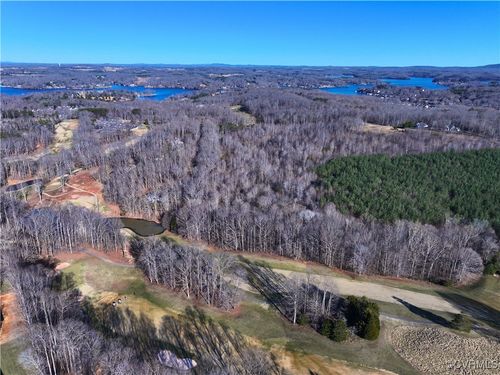 828 Windlass Rd, Moneta, VA, 24121-2691 | Card Image