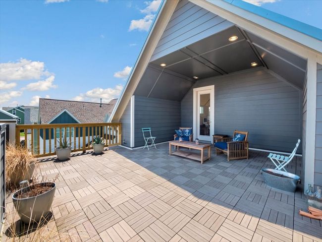 Rood top View of patio / terrace | Image 23