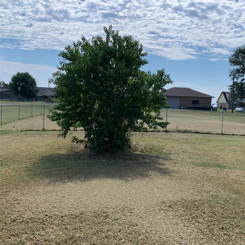 31 Crestmont St, Pointblank, TX, 77364-7057 | Card Image