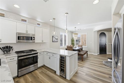 11230 Merado Peak Dr, Las Vegas, NV, 89135-1352 | Card Image