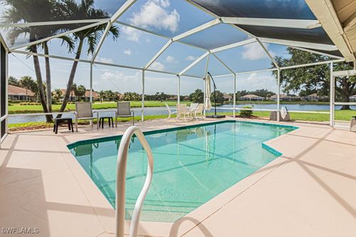 1821 Avian Ct, NAPLES, FL, 34119-3301 | Card Image