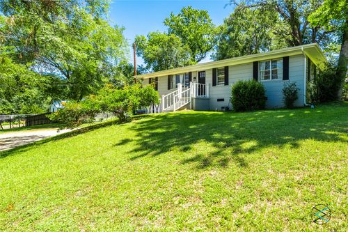 1506 Bassett Rd, Palestine, TX, 75803-6704 | Card Image
