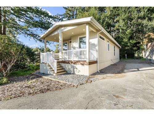 19-98041 Hallway Rd, Brookings, OR, 97415-9489 | Card Image