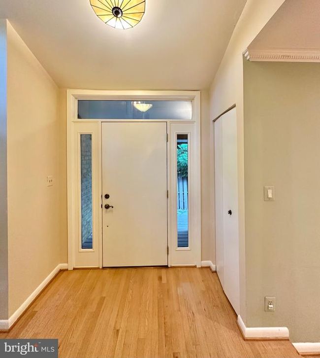2021 Lakebreeze Way, Townhouse with 3 bedrooms, 4 bathrooms and null parking in RESTON VA | Image 19