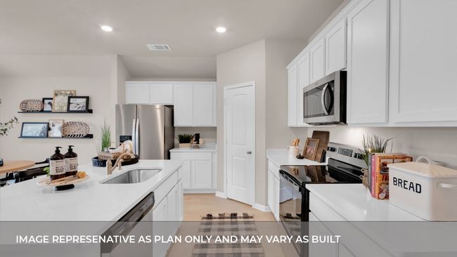 216 Rock Springs Drive, House other with 4 bedrooms, 2 bathrooms and 2 parking in Marble Falls TX | Image 17